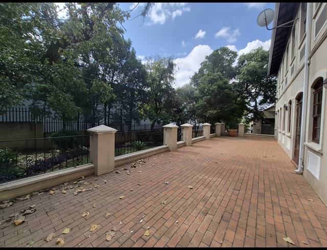 238M² OFFICE TO LET IN SANDTON CENTRAL